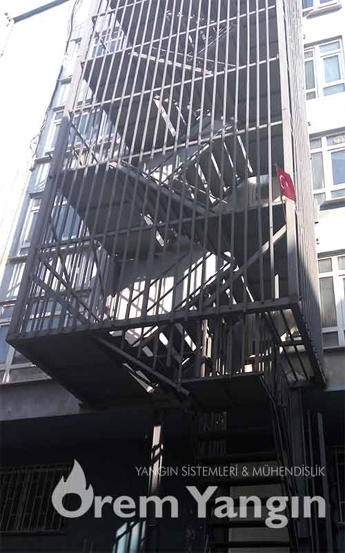 Yangın Merdiveni Sistemleri